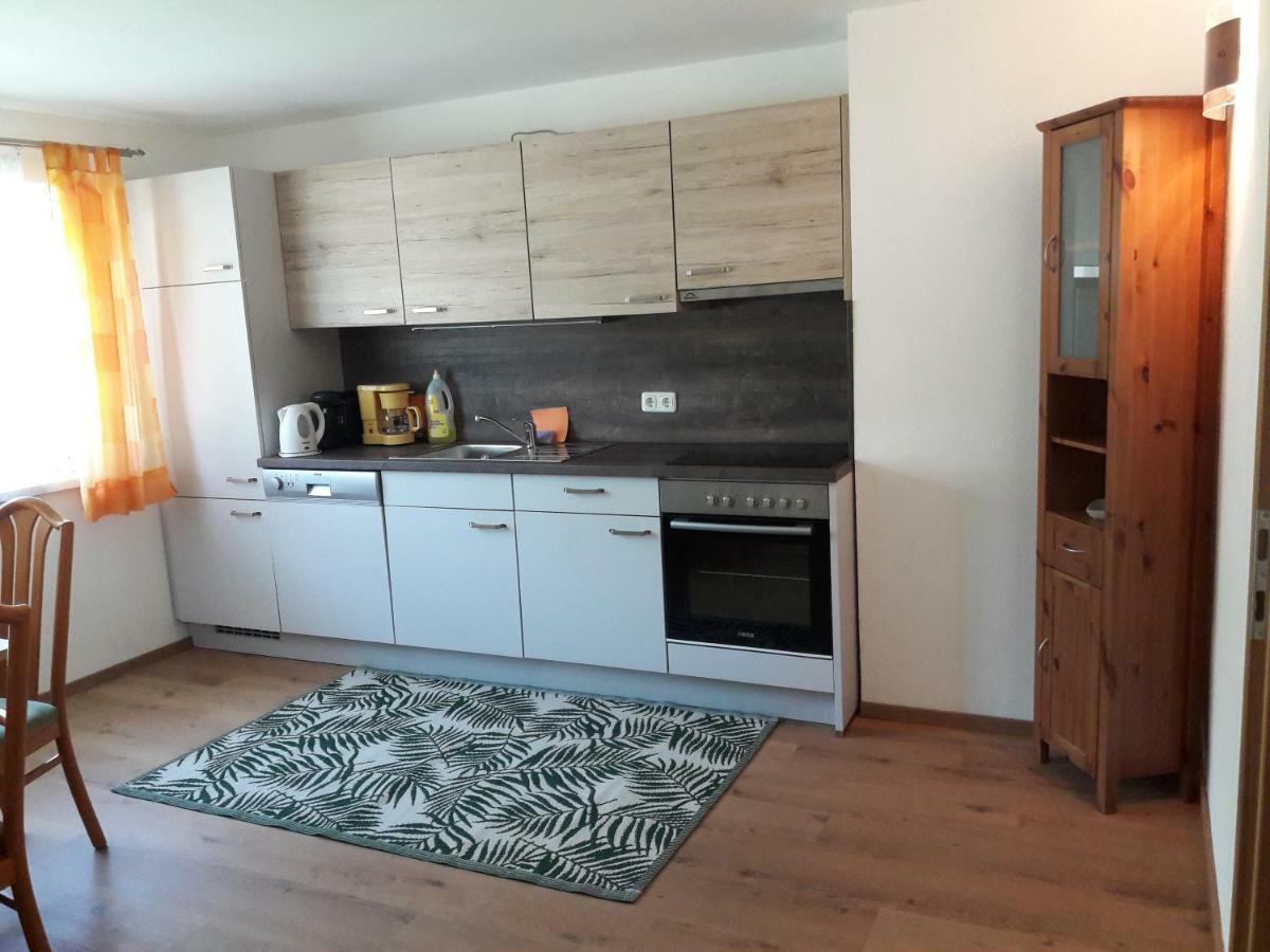 Apartment Sandra โอเบอร์ทราวน์ ภายนอก รูปภาพ