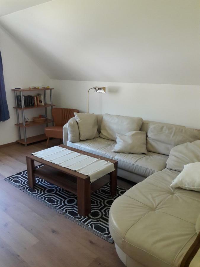 Apartment Sandra โอเบอร์ทราวน์ ภายนอก รูปภาพ