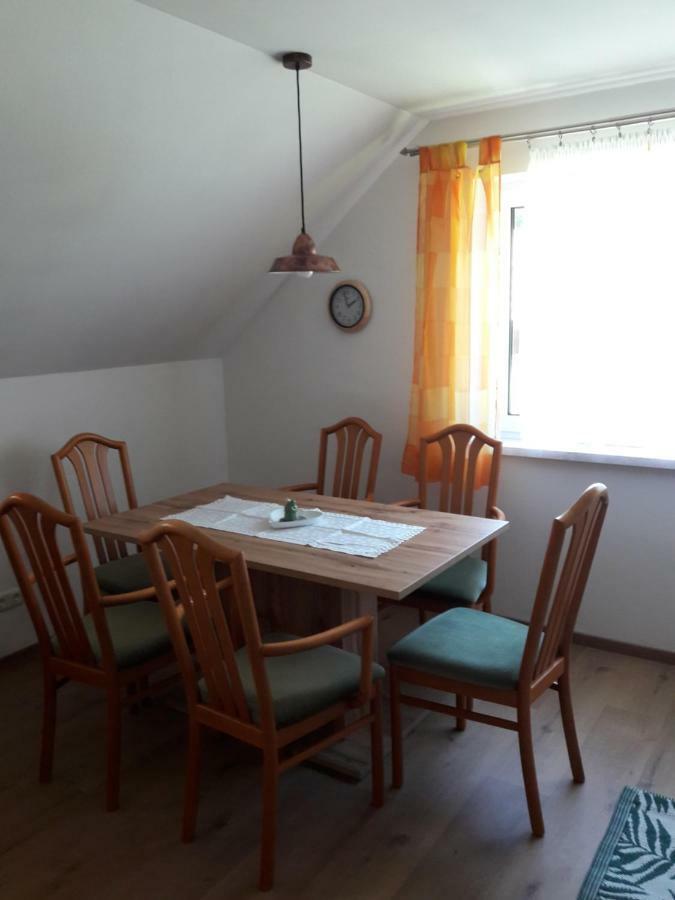 Apartment Sandra โอเบอร์ทราวน์ ภายนอก รูปภาพ