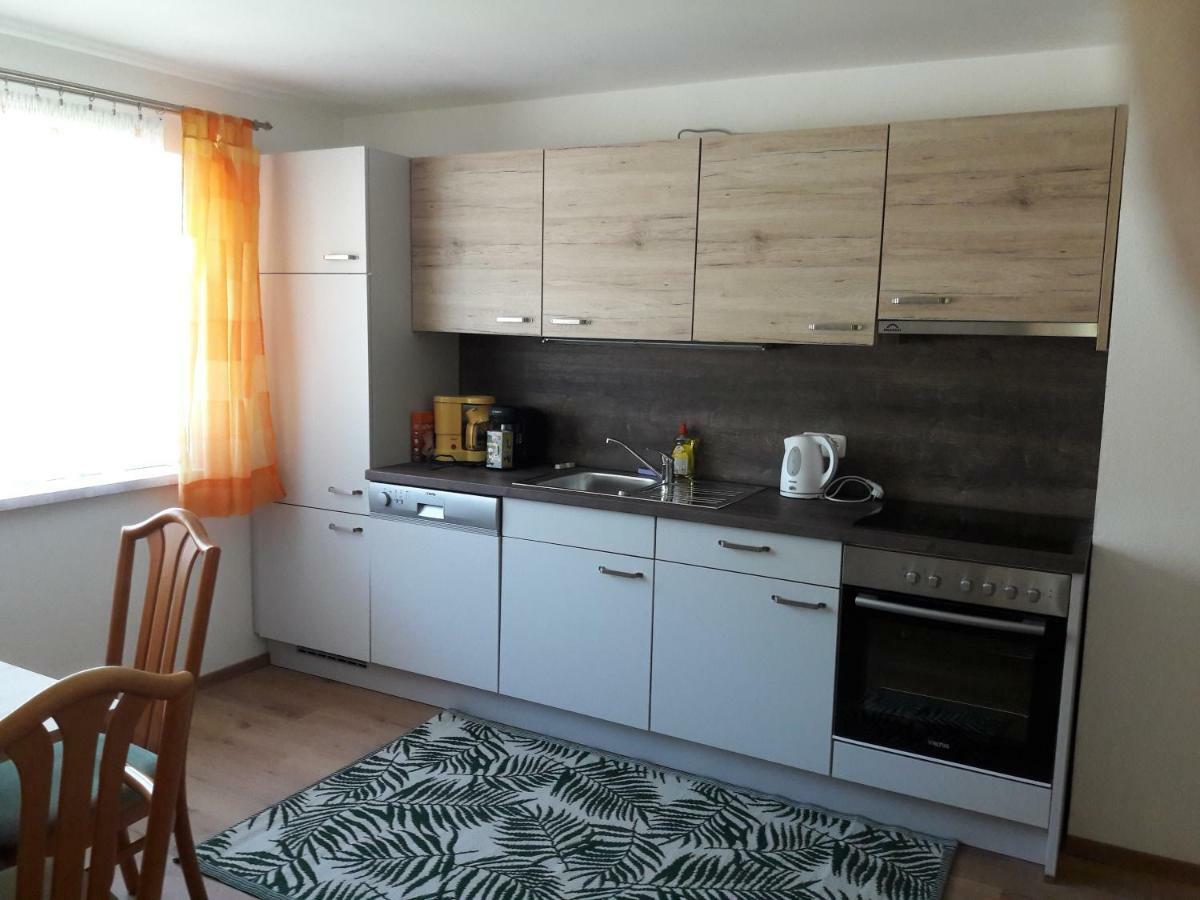 Apartment Sandra โอเบอร์ทราวน์ ภายนอก รูปภาพ