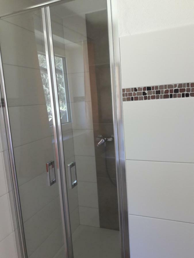 Apartment Sandra โอเบอร์ทราวน์ ภายนอก รูปภาพ